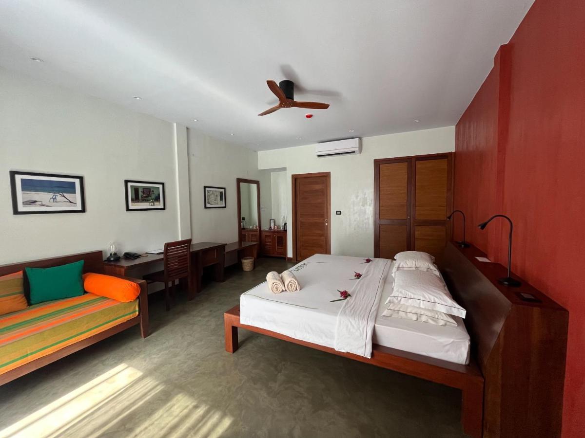 ザ ベアフット エコ ホテル Hanimaadhoo Island エクステリア 写真